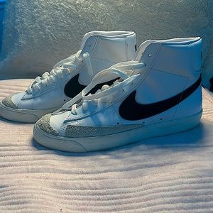 Nike blazers size 10.5